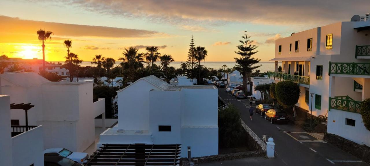 Casahost Bastian Boutique I Seaview Apartamento Costa Teguise Exterior foto